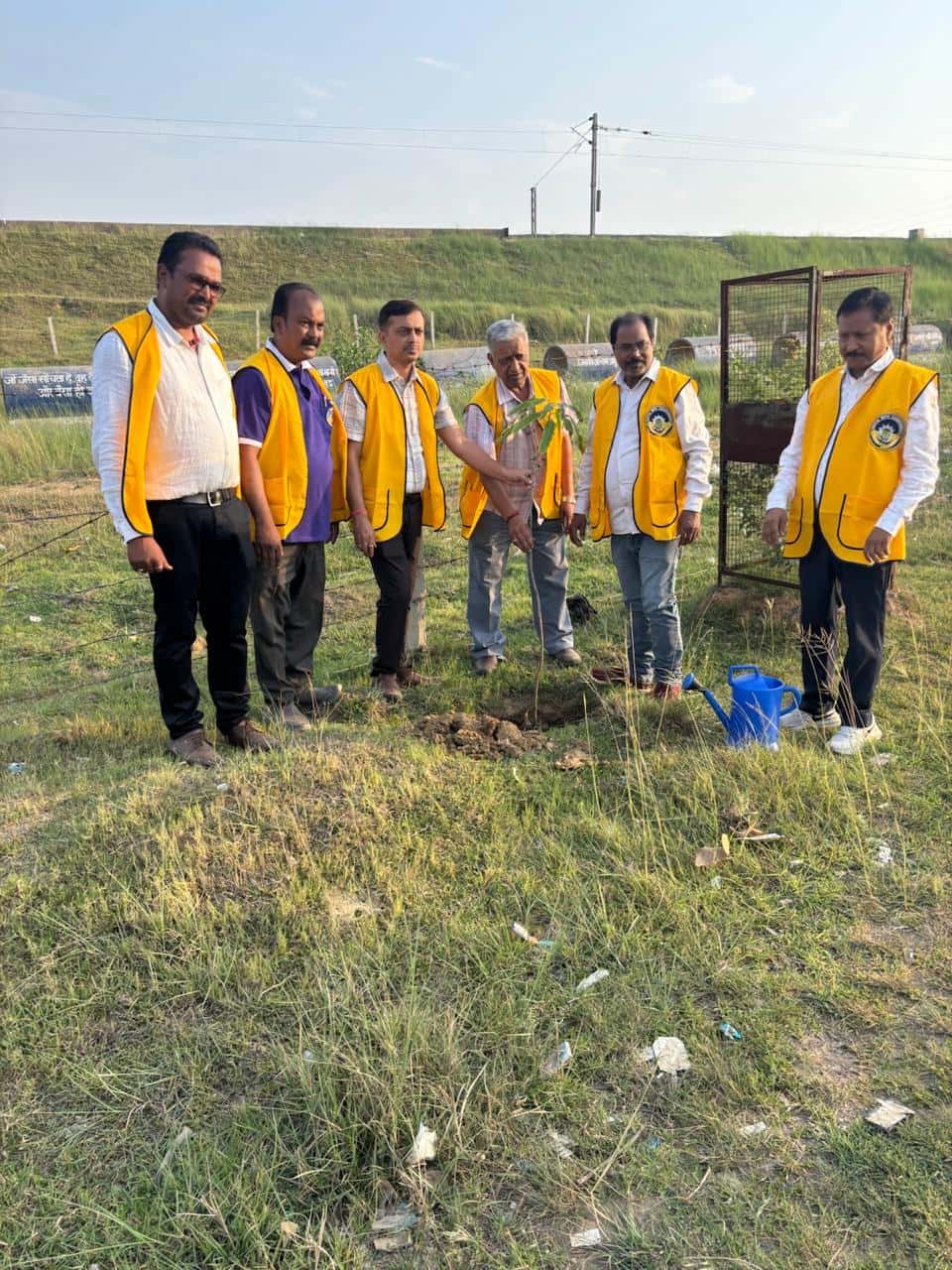 पौधा पृथ्वी का श्रृंगार है और सबके जीवन का आधार भी : डीएफओ 