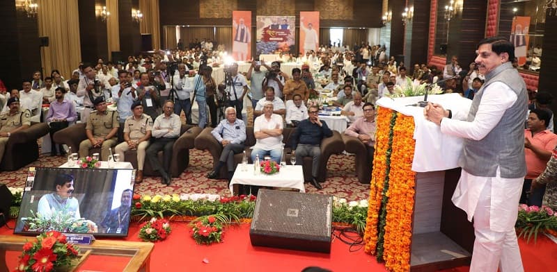 सिंहस्थ : 2028 में आएंगे 40 करोड़ श्रद्धालु, हर दिन 4 करोड़ श्रद्धालु कर सकेंगे अमृत स्नान : माेहन यादव - header image