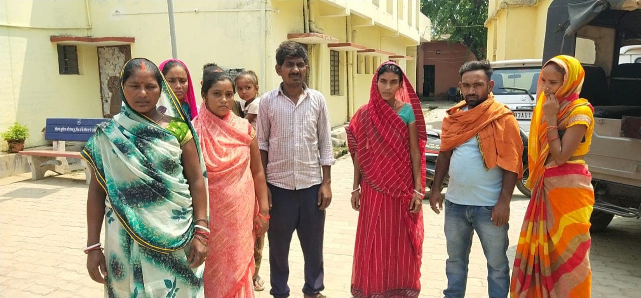 दहेज का बकाया 70 हजार नहीं मिलने पर नवविवाहित को पेट्रोल डालकर जलाया - header image