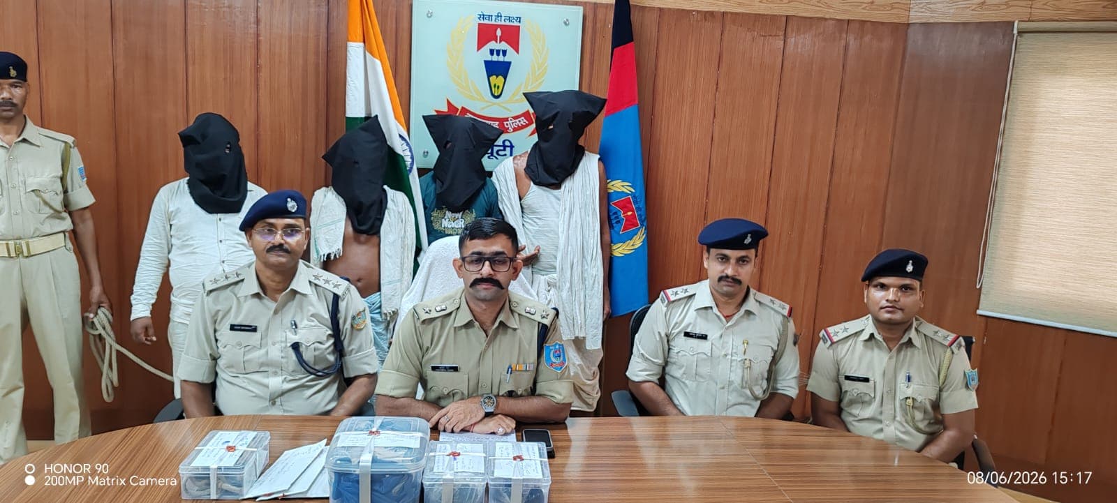 खूंटी में अफीम के साथ चार तस्कर गिरफ्तार - header image