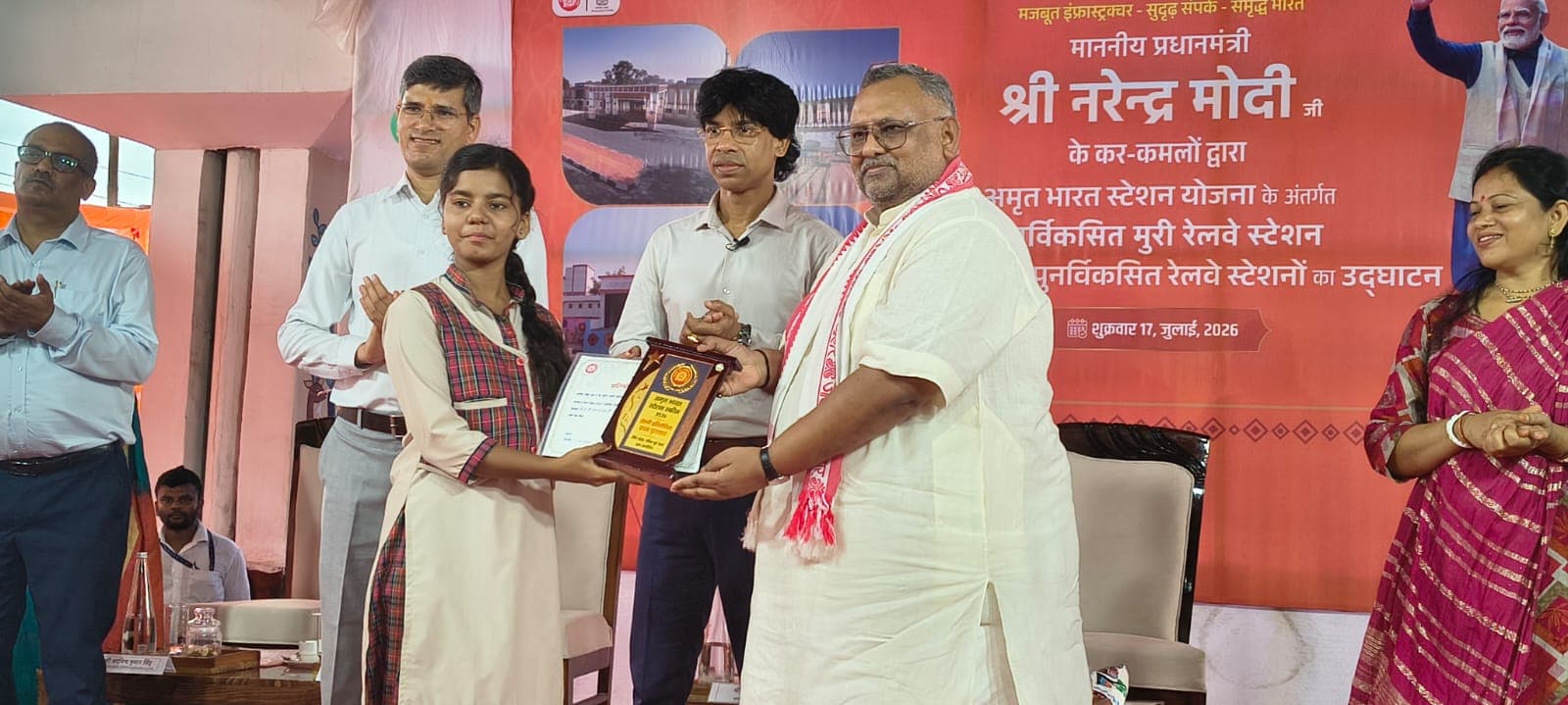 विकसित भारत के लिए आधुनिक रेल एवं बेहतर आधारभूत संरचना की दिशा में महत्वपूर्ण कदम : डॉ. प्रदीप बर्मा - header image